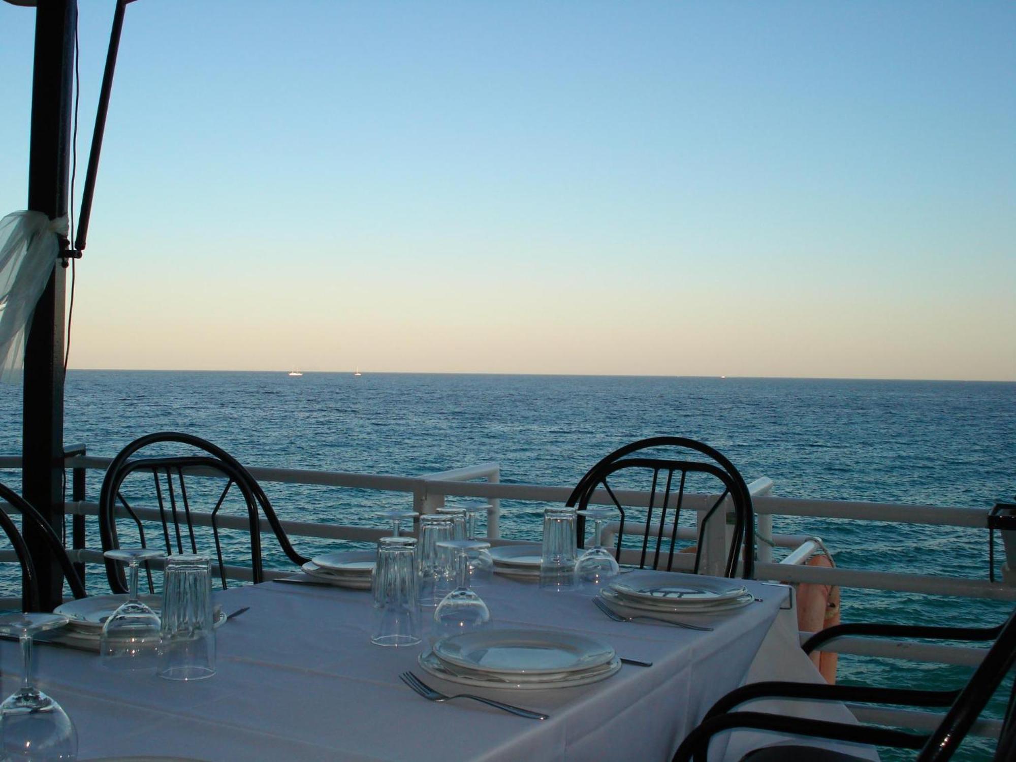 Panorama Hotel Agia Marina  エクステリア 写真