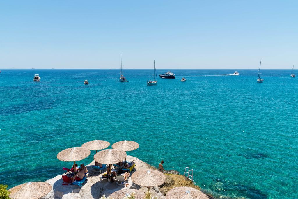Panorama Hotel Agia Marina  エクステリア 写真