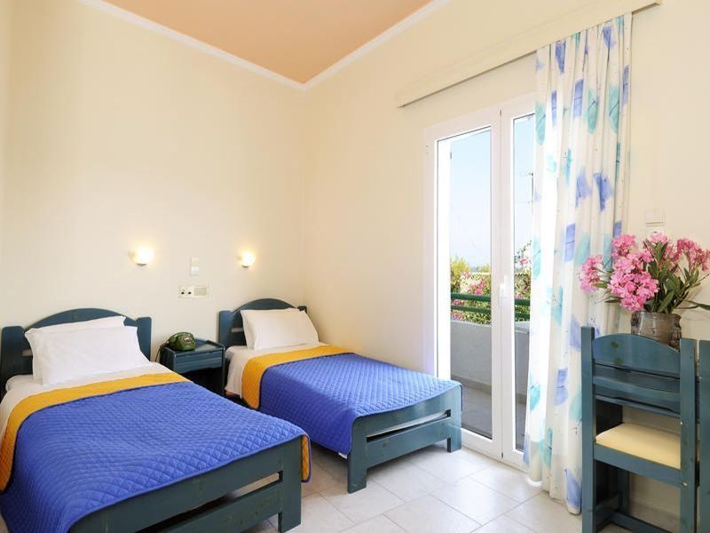 Panorama Hotel Agia Marina  エクステリア 写真